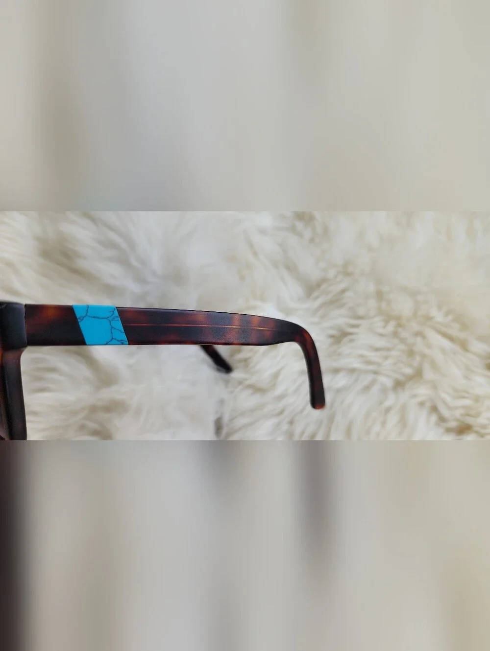 Westward Leaning bold tortoiseshell